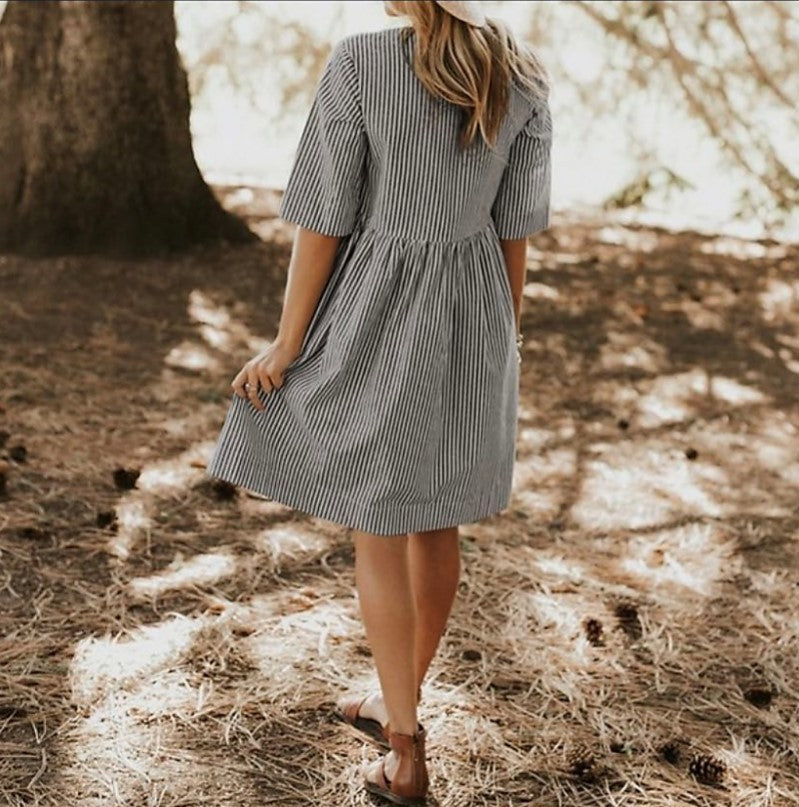 Women's Round Neck Striped Pocket Loose Casual Dress